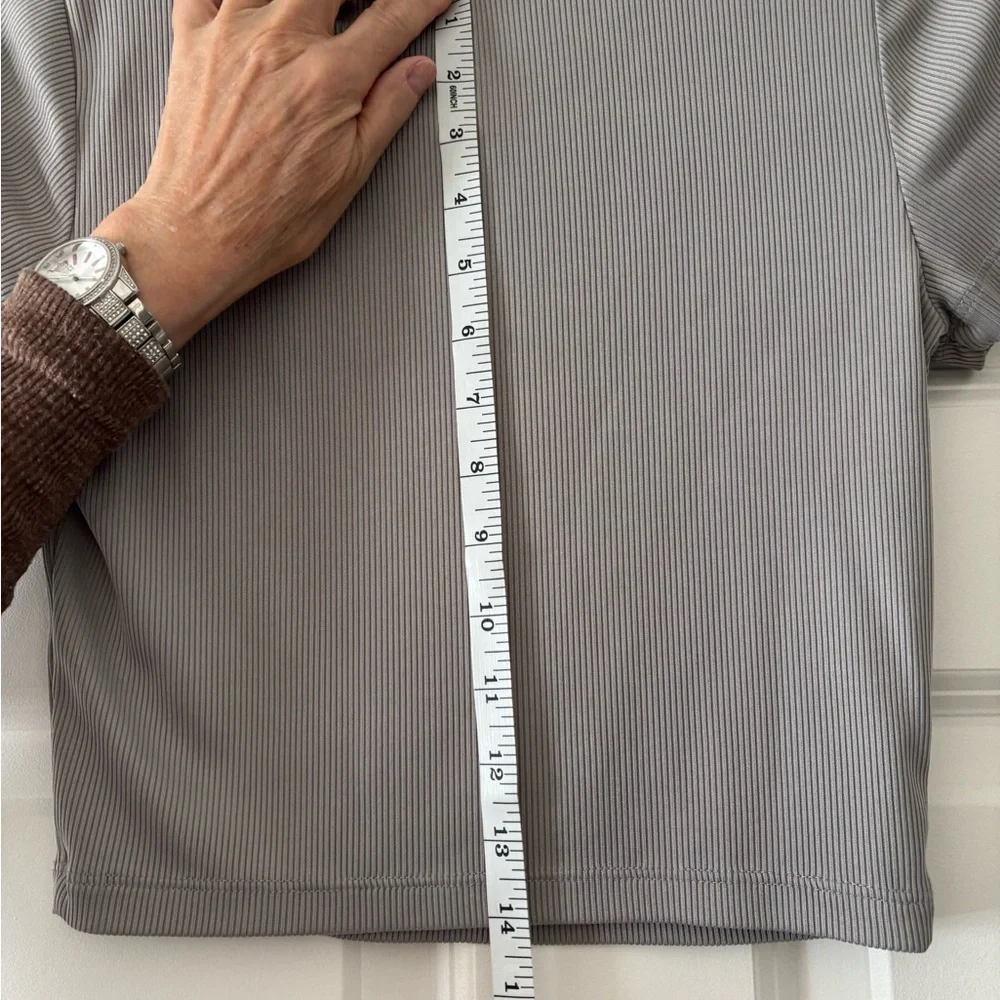 Gray Ribbed Crop Top - Picture 4 of 4
